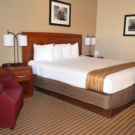 Best Western Hospitality House Emporia Exterior foto